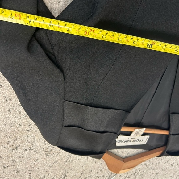 Roger Sakoun size 38 (6-8 us) viscose blend large diamond buttons couture luxury - Picture 12 of 15